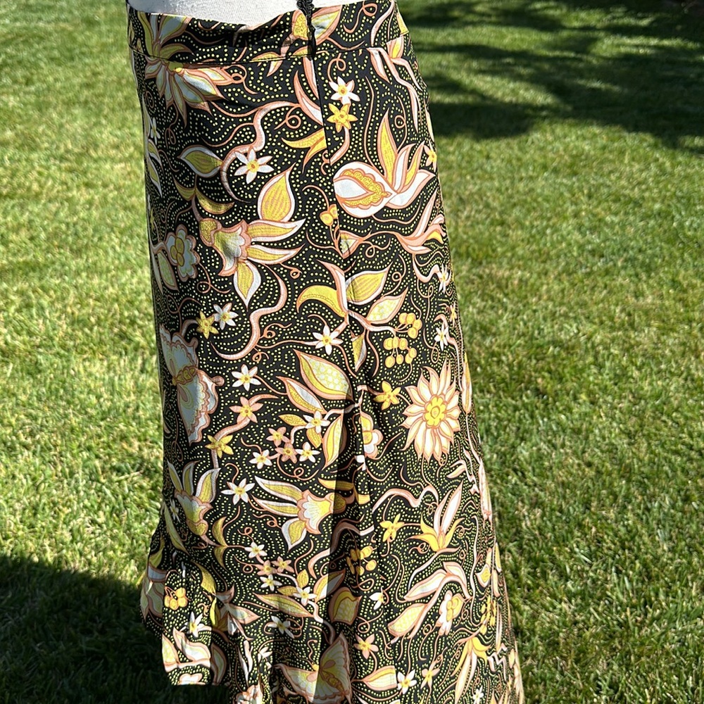 Kooples Paris “Vintage flowers” women’s size 2 asymmetrical blk/yellow skirt NWT - Picture 5 of 11